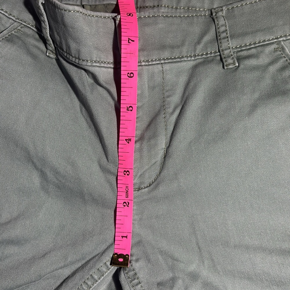 LOFT women’s 2 olive Green Flat Front knee length Bermuda shorts military green - Picture 14 of 15